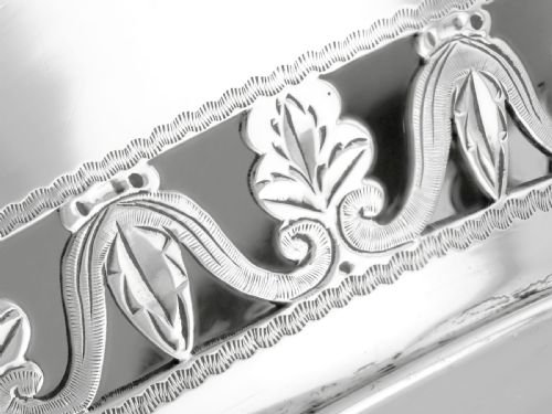 ANTIQUE GEORGE V STERLING SILVER BREAD DISH 1910 - ADDITIONAL PHOTO 4
