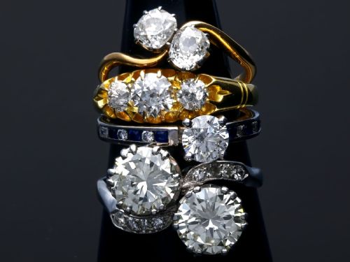 fig 5. Antique 1.39ct Diamond and 18ct Yellow Gold Trilogy Ring Circa 1900
