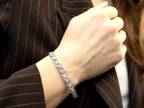 ANTIQUE 467CT DIAMOND AND 18K WHITE GOLD BRACELET CIRCA 1925 - ADDITIONAL PHOTO 5