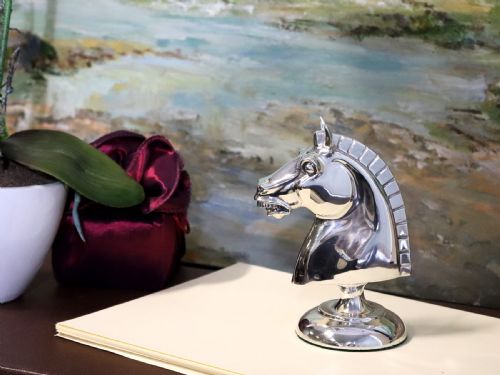 ANTIQUE GEORGE V STERLING SILVER CHESS KNIGHT DESK PAPERWEIGHT - ADDITIONAL PHOTO 3