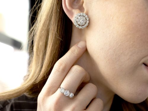 fig 3. Antique 2.17ct Diamond and Platinum Trilogy Ring Circa 1925