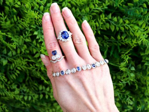 ANTIQUE 178CT SAPPHIRE AND 305CT DIAMOND 18CT YELLOW GOLD BRACELET CIRCA 1930 - ADDITIONAL PHOTO 2