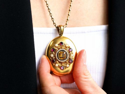 ANTIQUE 164CT CITRINE 182CT GARNET PEARL SEED PEARL AND 18CT YELLOW GOLD LOCKET CIRCA 1860 - ADDITIONAL PHOTO 4
