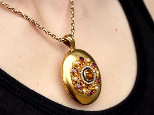 ANTIQUE 164CT CITRINE 182CT GARNET PEARL SEED PEARL AND 18CT YELLOW GOLD LOCKET CIRCA 1860 - ADDITIONAL PHOTO 13