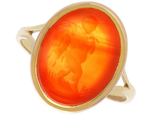 Antique 4.80ct Agate and 9ct Yellow Gold Intaglio Ring Circa 1830