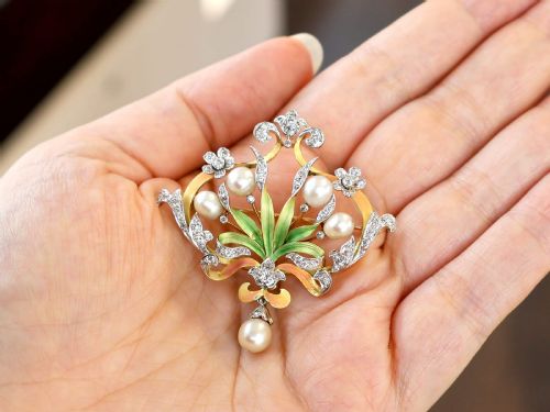 fig 2. Antique Natural Saltwater Pearl 2.42ct Diamond Enamel and 18ct Yellow Gold Pendant / Brooch Circa 1895