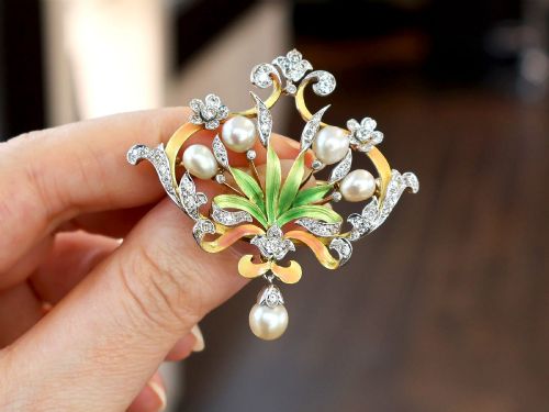 fig 3. Antique Natural Saltwater Pearl 2.42ct Diamond Enamel and 18ct Yellow Gold Pendant / Brooch Circa 1895