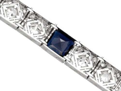 fig 7. An Art Deco platinum bracelet featuring square basaltic blue sapphires and diamond-shaped link panels set with old-cut diamonds.