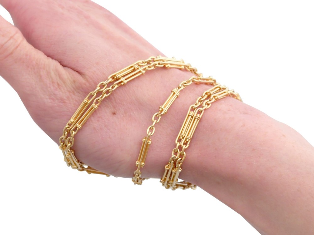 Antique Victorian 18ct Yellow Gold Chain Necklace Circa 1880 View XIV