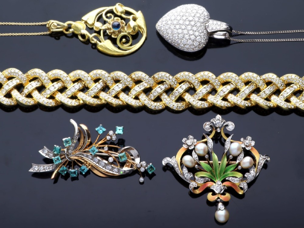 Antique Natural Saltwater Pearl 2.42ct Diamond Enamel and 18ct Yellow Gold Pendant / Brooch Circa 1895 View VI