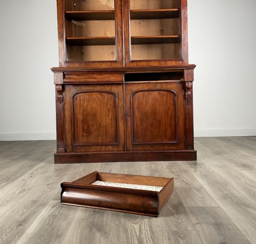 ANTIQUE 19TH CENTURY BOOKCASE ON CUPBOARD IN MAHOGANY - ADDITIONAL PHOTO 2