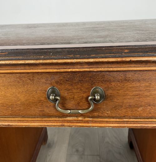ANTIQUE EDWARDIAN PEDESTAL DESK IN MAHOGANY - ADDITIONAL PHOTO 8