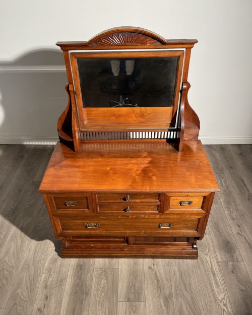 20TH CENTURY EDWARDIAN DRESSING TABLE IN WALNUT - ADDITIONAL PHOTO 2