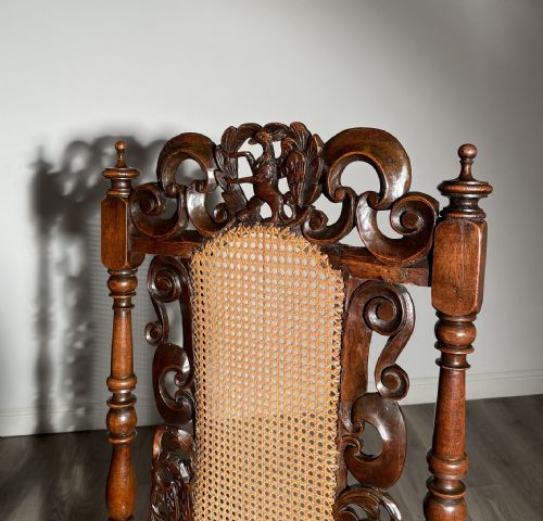 ANTIQUE 17TH CENTURY ARMCHAIR IN OAK - ADDITIONAL PHOTO 3
