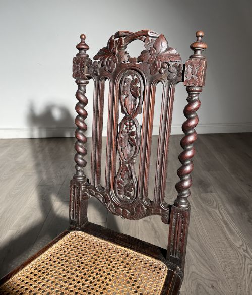 DETAILED VICTORIAN HALL CHAIR BEDROOM CHAIR IN OAK - ADDITIONAL PHOTO 1