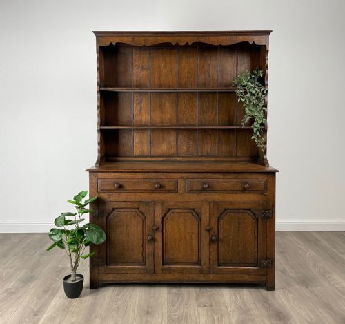 antique 19th century dresser in oak - CATEGORY: ANTIQUE DRESSERS - DATED VICTORIAN