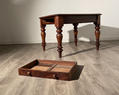 ANTIQUE 19TH CENTURY FREESTANDING LIBRARY TABLE WRITING TABLE IN MAHOGANY - ADDITIONAL PHOTO 2