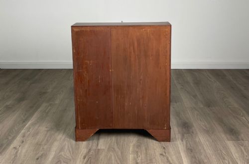 ANTIQUE GEORGIAN STYLE BUREAU OF SMALL PROPORTION IN WALNUT - ADDITIONAL PHOTO 8
