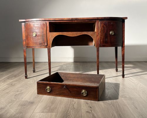 ANTIQUE 18TH CENTURY SIDEBOARD IN MAHOGANY - ADDITIONAL PHOTO 1