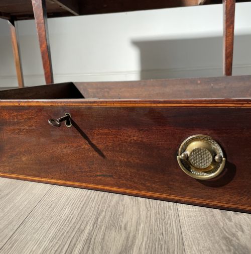 ANTIQUE 18TH CENTURY SIDEBOARD IN MAHOGANY - ADDITIONAL PHOTO 2