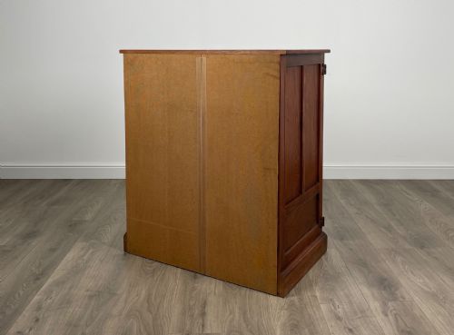 ANTIQUE 20TH CENTURY OLD CHARM CUPBOARD IN OAK - ADDITIONAL PHOTO 6