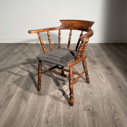 ANTIQUE 20TH CENTURY GENTLEMAN'S CHAIR IN ELM - ADDITIONAL PHOTO 1