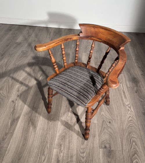ANTIQUE 20TH CENTURY GENTLEMAN'S CHAIR IN ELM - ADDITIONAL PHOTO 4
