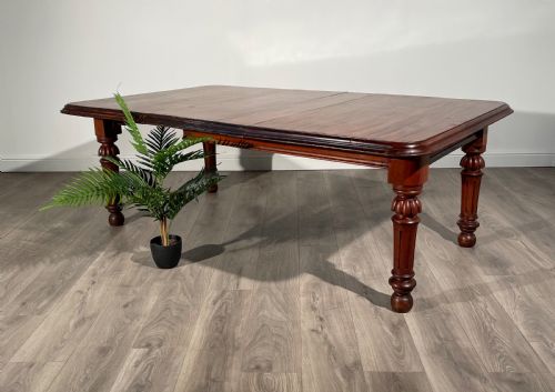 antique 19th century dining table in mahogany - CATEGORY: ANTIQUE TABLES - DATED VICTORIAN
