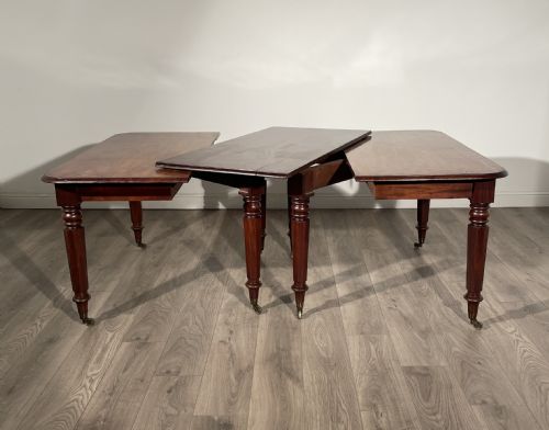 ANTIQUE 18TH CENTURY DINING TABLE IN MAHOGANY - ADDITIONAL PHOTO 1