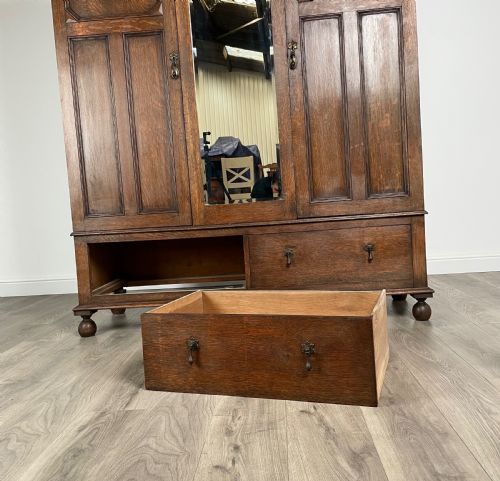 LARGE 20TH CENTURY EDWARDIAN WARDROBE IN OAK - ADDITIONAL PHOTO 9