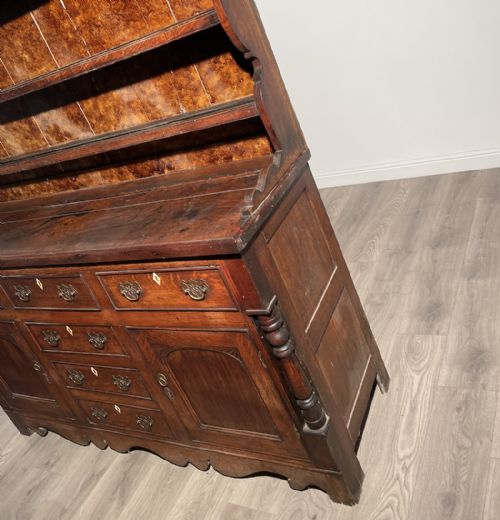 ANTIQUE 18TH CENTURY WELSH DRESSER IN OAK - ADDITIONAL PHOTO 12