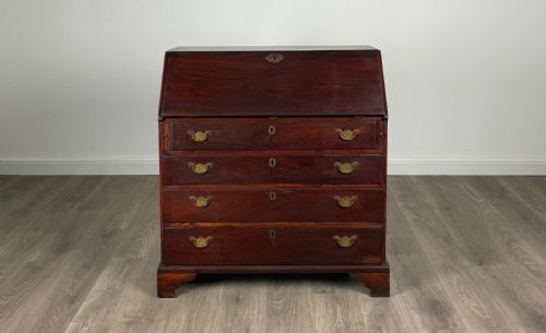 antique 18th century bureau in rosewood - CATEGORY: ANTIQUE BUREAU - DATED GEORGIAN