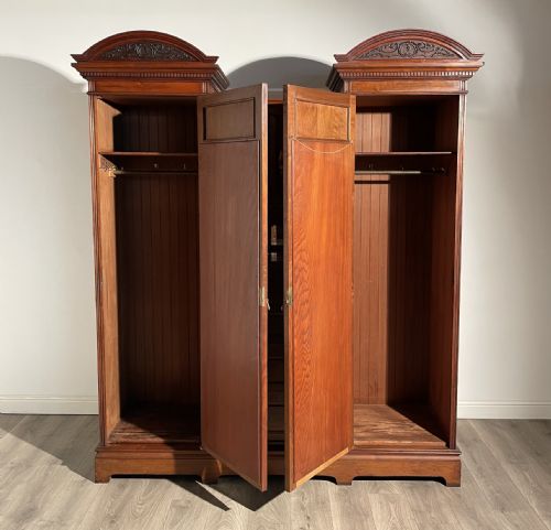 ANTIQUE EDWARDIAN COMPACTUM WARDROBE IN WALNUT - ADDITIONAL PHOTO 1