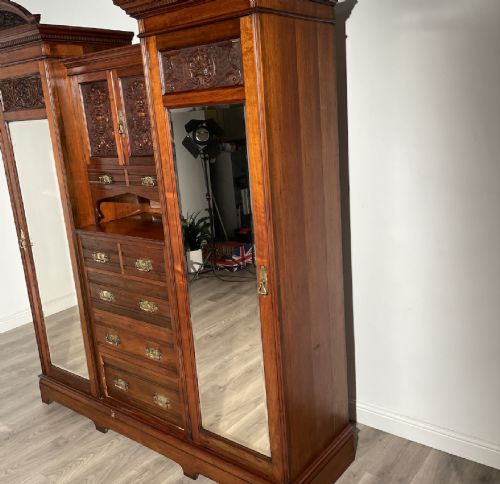 ANTIQUE EDWARDIAN COMPACTUM WARDROBE IN WALNUT - ADDITIONAL PHOTO 4