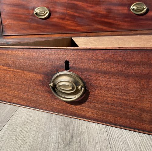 ANTIQUE 18TH CENTURY CHEST OF DRAWERS IN MAHOGANY - ADDITIONAL PHOTO 3