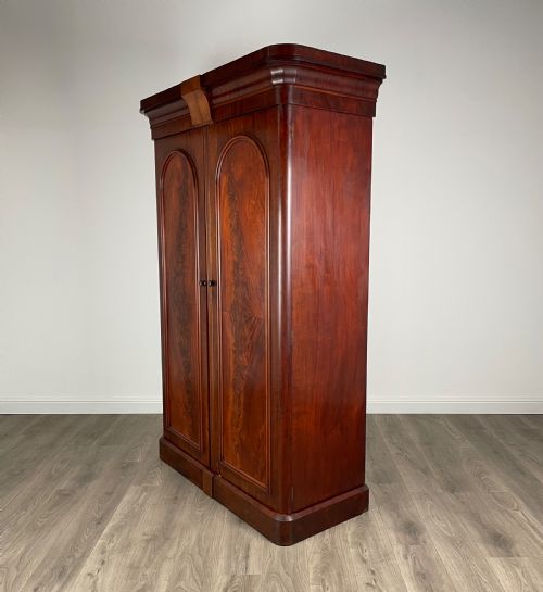 ANTIQUE 19TH CENTURY WARDROBE IN MAHOGANY - ADDITIONAL PHOTO 4