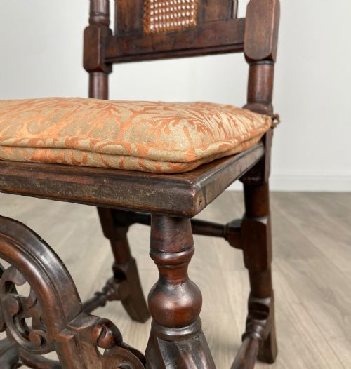 ANTIQUE 17TH CENTURY OAK BEDROOM CHAIR HALL CHAIR - ADDITIONAL PHOTO 3