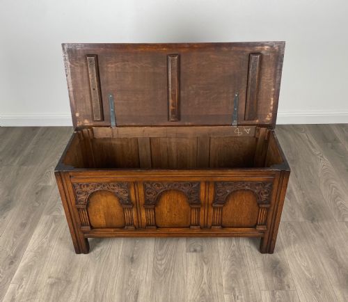 ANTIQUE 20TH CENTURY BLANKET BOX COFFER IN OAK - ADDITIONAL PHOTO 1
