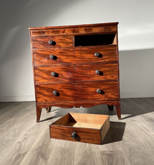ANTIQUE 19TH CENTURY CHEST OF DRAWERS IN MAHOGANY - ADDITIONAL PHOTO 1