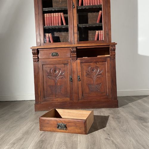 ANTIQUE 20TH CENTURY BOOKCASE ON CUPBOARD IN WALNUT - ADDITIONAL PHOTO 2