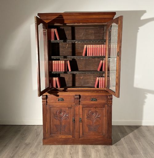 ANTIQUE 20TH CENTURY BOOKCASE ON CUPBOARD IN WALNUT - ADDITIONAL PHOTO 4