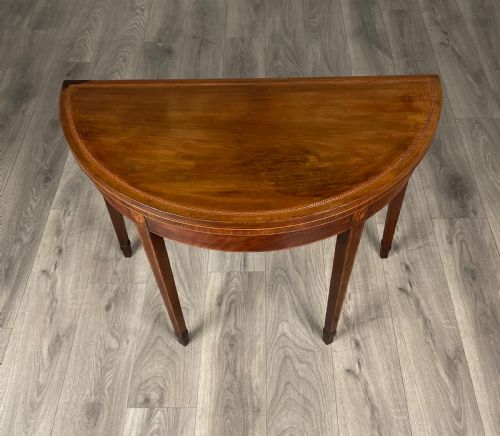 ANTIQUE 19TH CENTURY ROUND INLAID TEA TABLE IN MAHOGANY - ADDITIONAL PHOTO 5