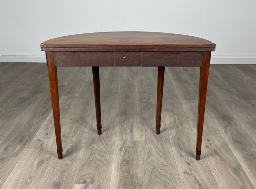 ANTIQUE 19TH CENTURY ROUND INLAID TEA TABLE IN MAHOGANY - ADDITIONAL PHOTO 9