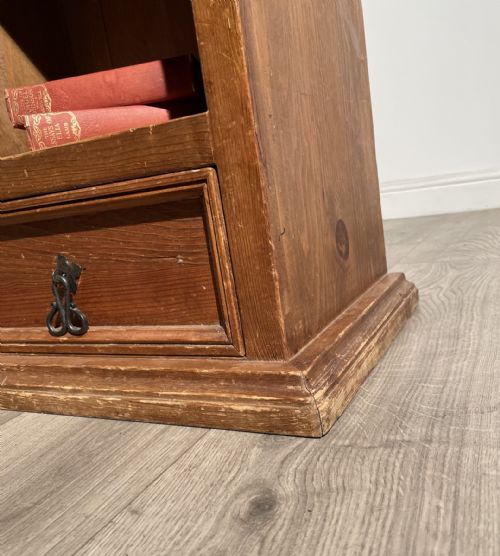 GOOD LOOKING VINTAGE PINE BOOKCASE - ADDITIONAL PHOTO 5