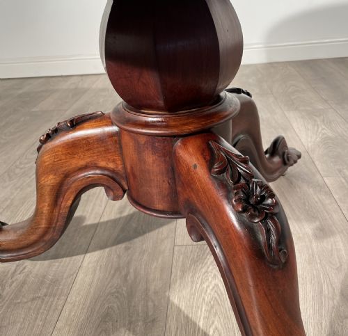 ANTIQUE 19TH CENTURY CENTRE TABLE IN WALNUT - ADDITIONAL PHOTO 2