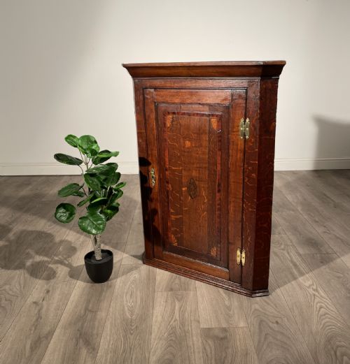antique 18th century oak hanging corner cupboard - CATEGORY: ANTIQUE CUPBOARDS - DATED GEORGIAN
