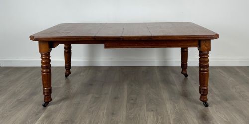 ANTIQUE 19TH CENTURY QUARTER CUT OAK DINING TABLE - ADDITIONAL PHOTO 1