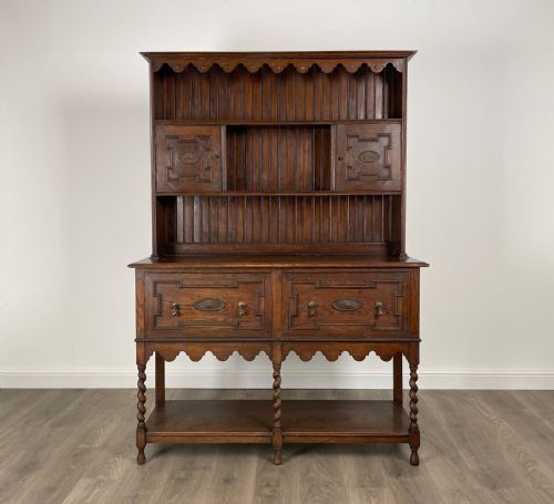 antique edwardian dresser in oak - CATEGORY: ANTIQUE DRESSERS - DATED EDWARDIAN