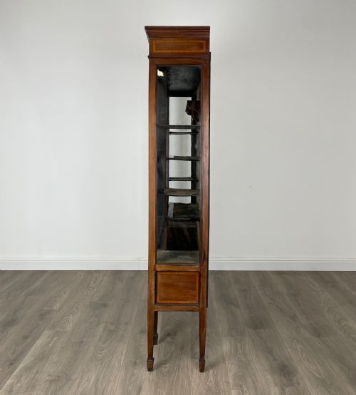 ANTIQUE 19TH CENTURY INLAID DISPLAY CABINET IN MAHOGANY - ADDITIONAL PHOTO 4