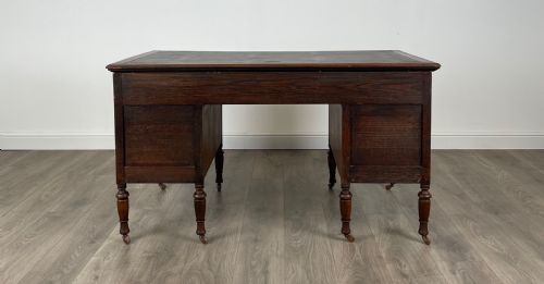 ANTIQUE 20TH CENTURY JACOBEAN STYLE DESK IN OAK - ADDITIONAL PHOTO 7
